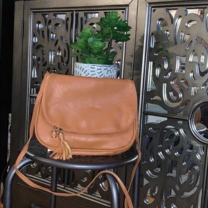 Cognac faux leather crossbody